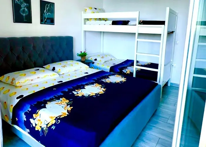 아파트 Kings Sea View *